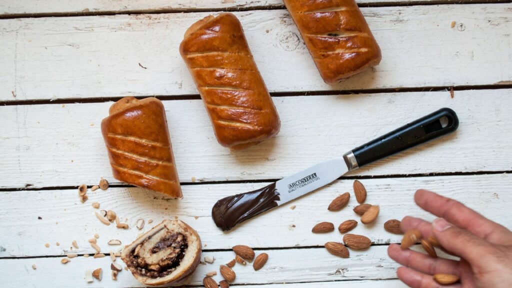 לחם לחמון שוקולד טבעוני של מיקי שמו