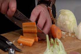 על הסכין: צורות חיתוך של ירקות ופירות